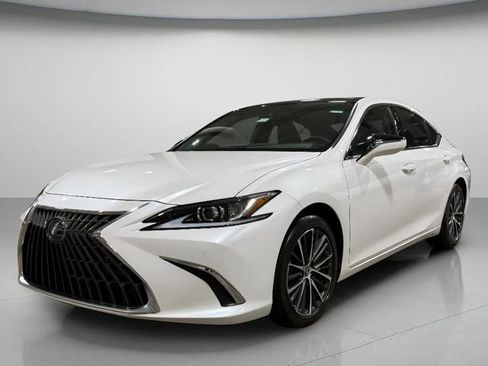 Used 2025 Lexus ES 350 w/ Premium Package image 8