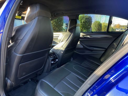 Used 2021 BMW M5 w/ Executive Package image 44