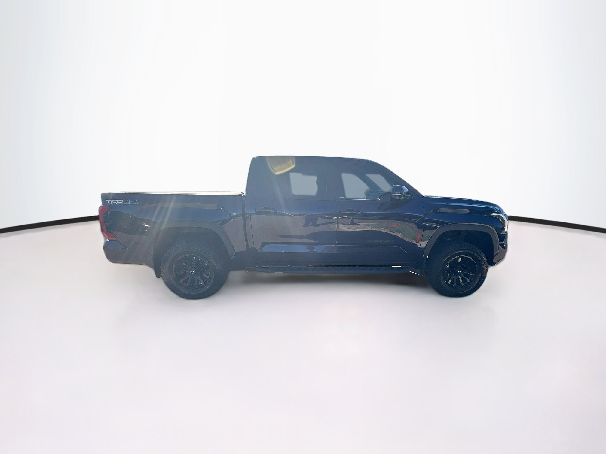 Used 2022 Toyota Tundra SR5 w/ TRD Off-Road Premium Package AWD/4WD image 10