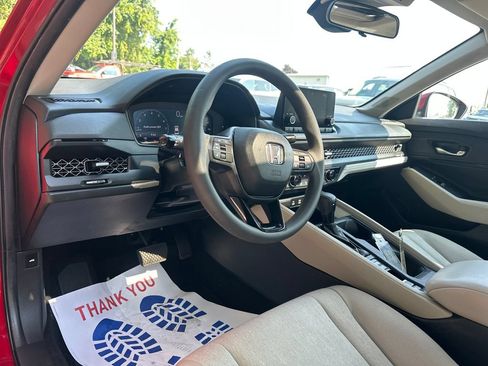 Used 2024 Honda Accord EX image 11