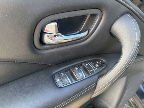 Used 2024 INFINITI QX80 Luxe image 12