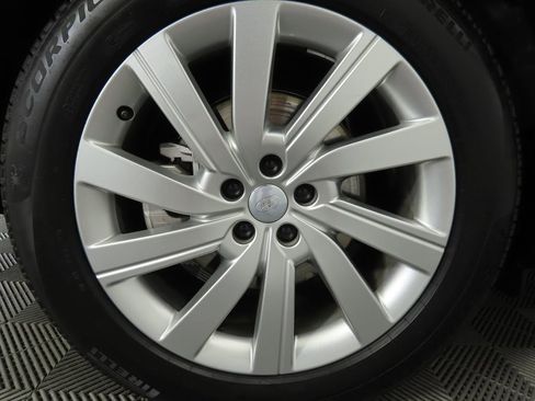 Certified 2025 Land Rover Range Rover Long Wheelbase SE image 31