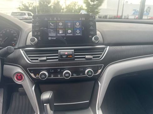 Used 2020 Honda Accord EX image 16