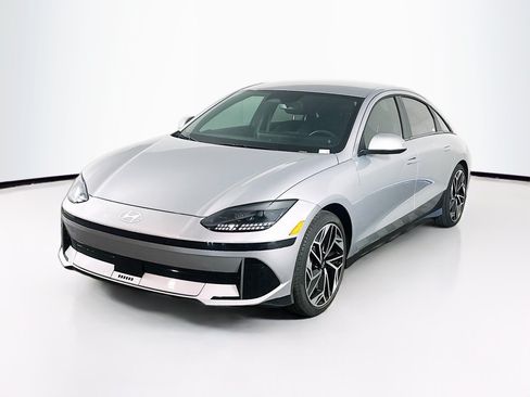 Used 2024 Hyundai Ioniq 6 SEL AWD/4WD image 3