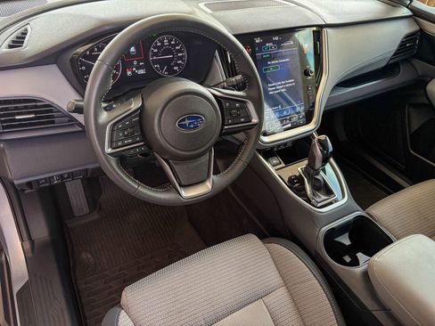Used 2025 Subaru Outback Premium AWD/4WD image 20