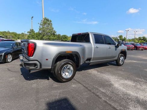 Used 2025 GMC Sierra 3500 Denali w/ Denali Reserve Package AWD/4WD image 10