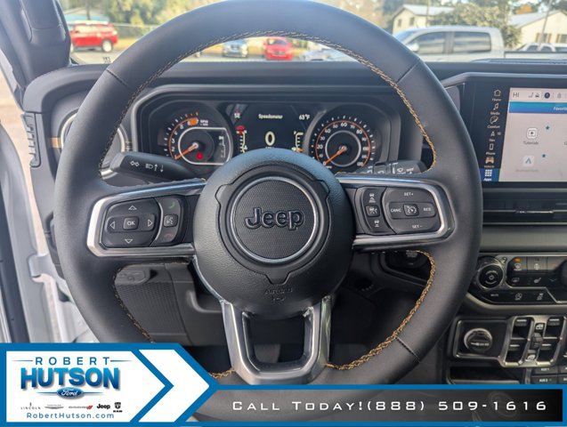 New 2024 Jeep Wrangler Unlimited Sahara w/ Technology Group AWD/4WD image 19