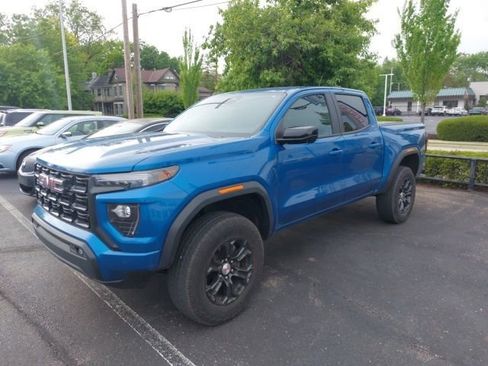 Used 2023 GMC Canyon Elevation w/ Convenience Package image 4