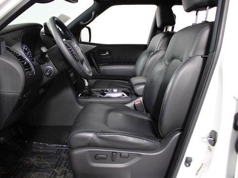 Used 2023 Nissan Armada SL w/ Midnight Edition Package image 9