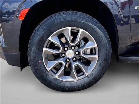 Used 2023 Chevrolet Tahoe LS AWD/4WD image 10