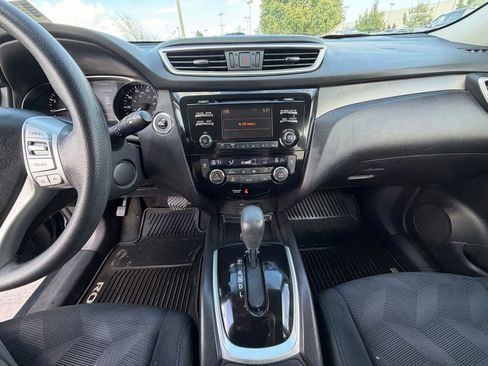 Used 2014 Nissan Rogue SV AWD/4WD image 26