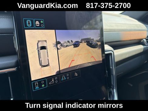 Used 2025 GMC Yukon XL Denali AWD/4WD image 28