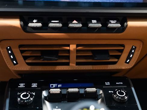 Used 2026 Porsche 911 GT3 RWD image 31