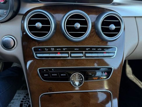 Used 2015 Mercedes-Benz C 300 4MATIC Sedan image 19