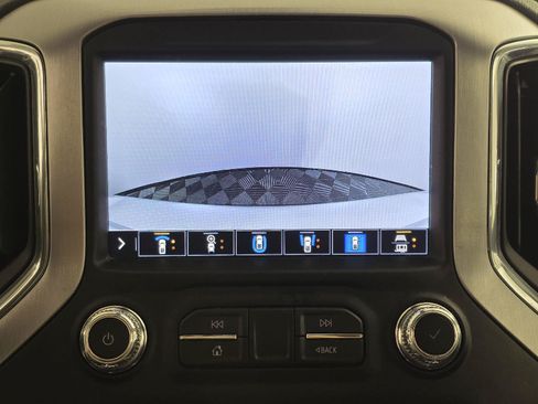 Used 2021 GMC Sierra 3500 SLT w/ SLT Preferred Package AWD/4WD image 43