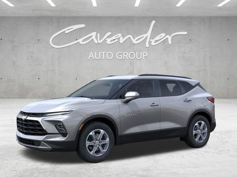 New 2026 Chevrolet Blazer LT w/ Convenience Package FWD image 2