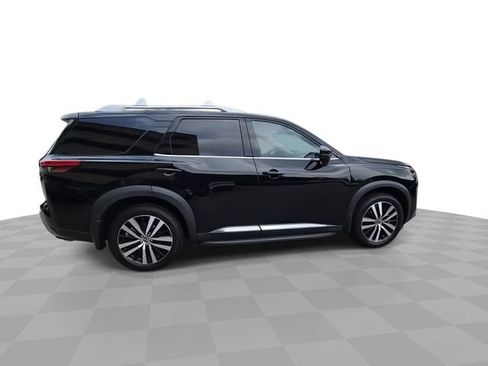 Used 2023 Nissan Pathfinder Platinum AWD/4WD image 9
