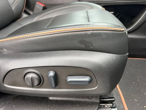 Used 2023 GMC Acadia AT4 w/ Technology Package image 23