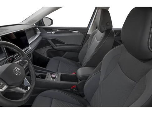 Used 2025 Volkswagen Tiguan SE FWD image 8