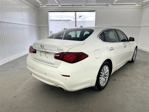 Used 2016 INFINITI Q70 L 3.7 image 5