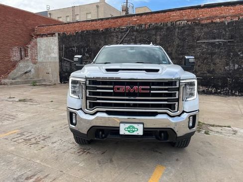 Certified 2022 GMC Sierra 2500 SLT w/ SLT Premium Package AWD/4WD image 8
