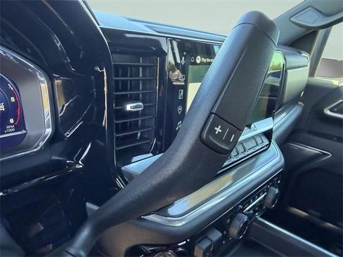 Certified 2025 Chevrolet Silverado 2500 High Country w/ High Country Premium Package image 12