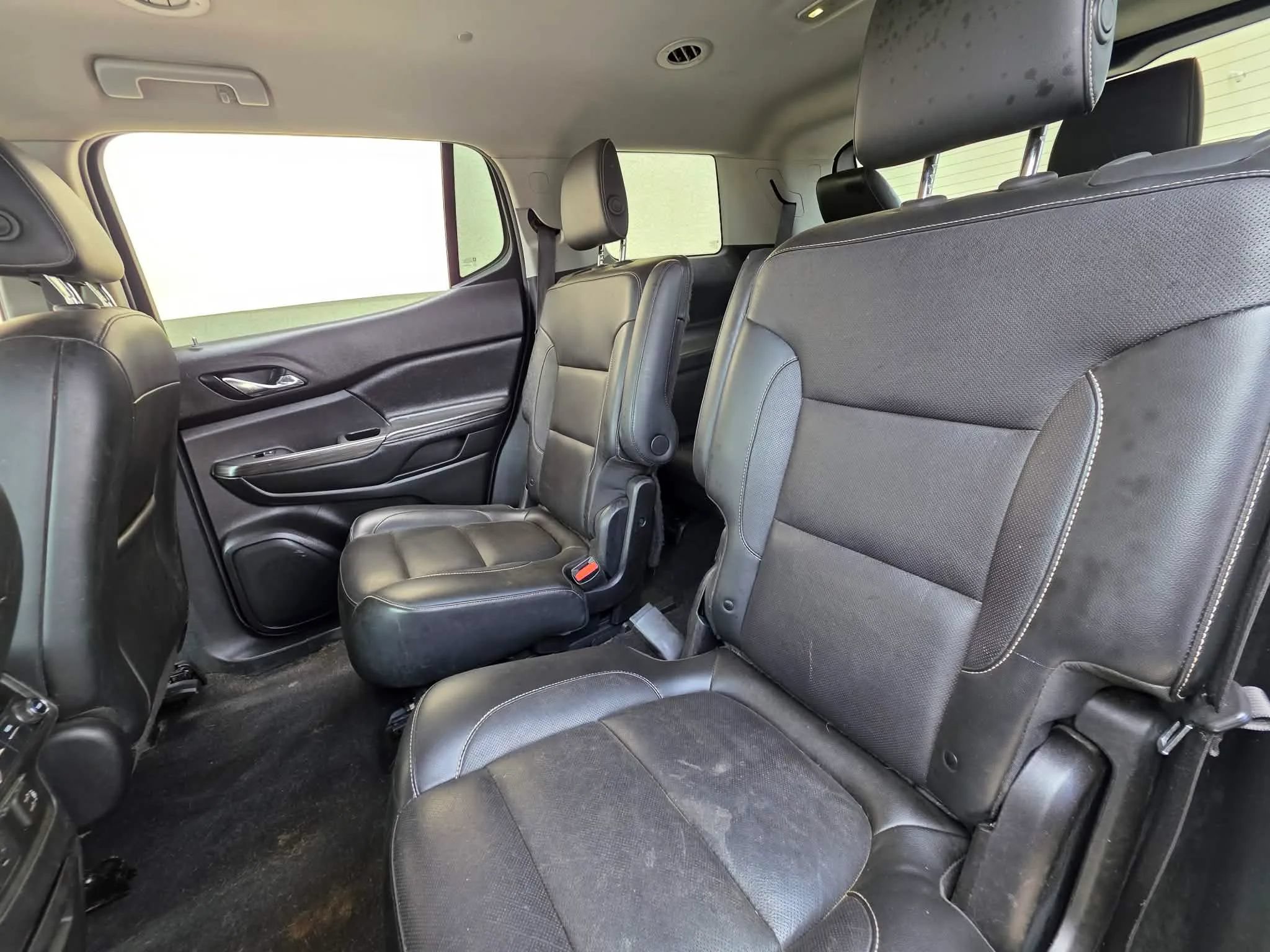 Used 2019 GMC Acadia SLT FWD image 12