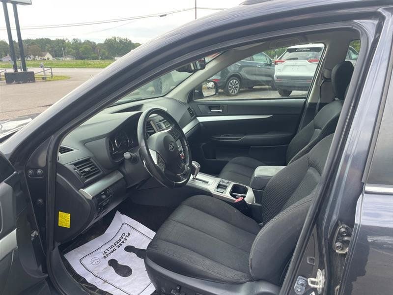 Used 2012 Subaru Outback 2.5i Premium w/ All-Weather Pkg AWD/4WD image 8