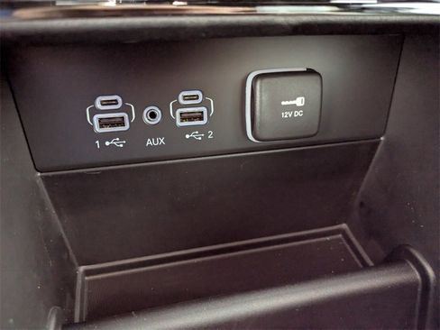 New 2025 Jeep Grand Cherokee Limited w/ Black Appearance Package image 23