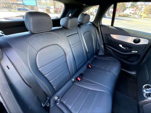 Used 2019 Mercedes-Benz GLC 300 image 19