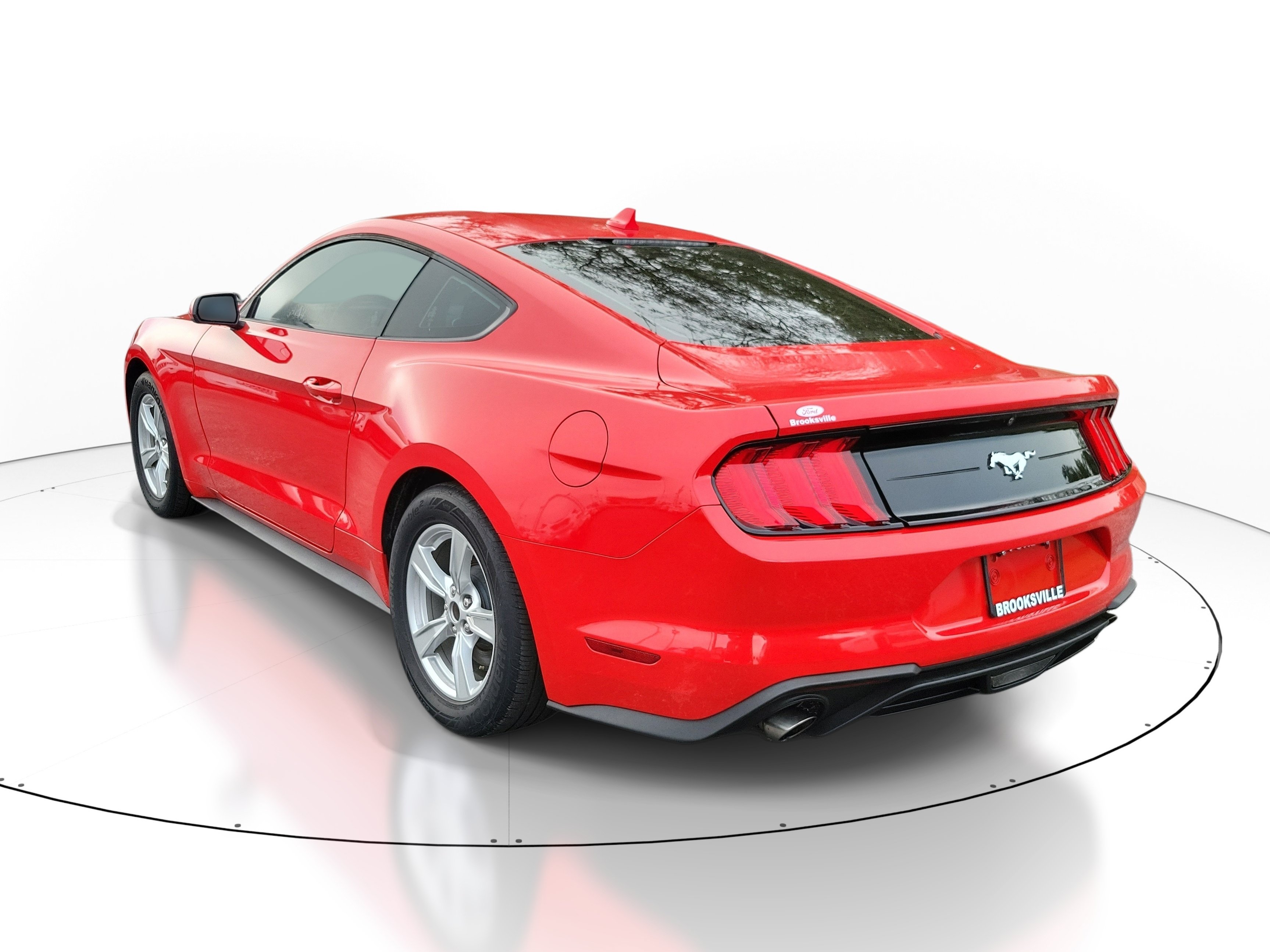 Used 2020 Ford Mustang Coupe RWD image 4