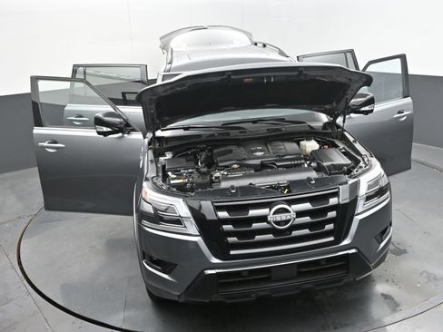 Used 2024 Nissan Armada SL w/ Midnight Edition Package image 37