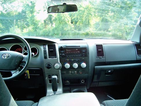 Used 2010 Toyota Tundra 4x4 Double Cab image 31