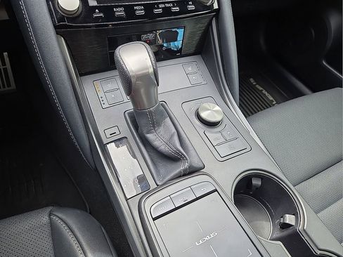 Used 2022 Lexus IS 350 F Sport image 29