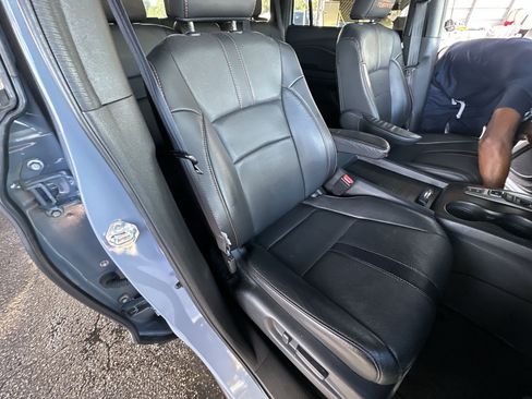 Used 2022 Honda Pilot TrailSport image 28