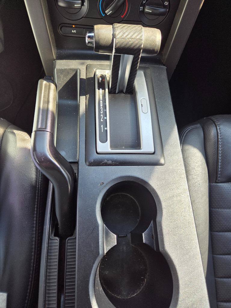 Used 2006 Ford Mustang GT RWD image 12