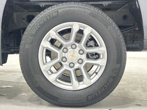 Used 2024 Chevrolet Silverado 1500 LT image 10