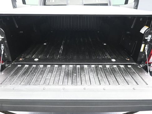 Used 2022 Toyota Tacoma SR AWD/4WD image 33