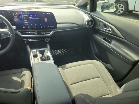 Used 2025 Chevrolet Equinox EV LT w/ Comfort Package FWD image 13