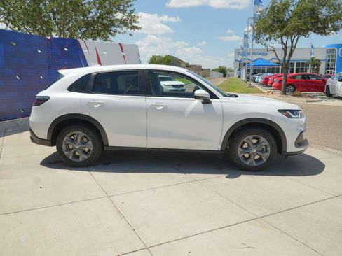 New 2027 Honda HR-V LX image 4