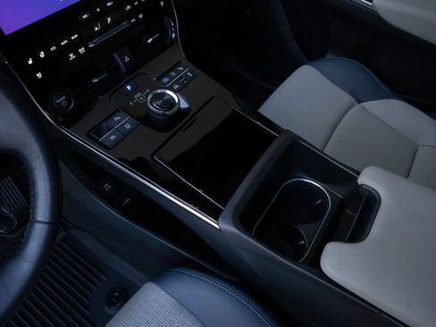 Certified 2023 Subaru Solterra AWD image 10