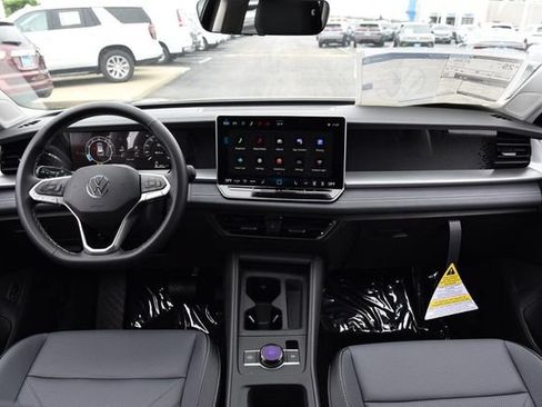 New 2026 Volkswagen Tiguan SE AWD/4WD image 7