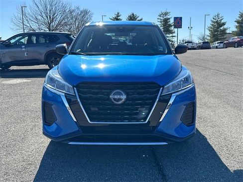 Certified 2025 Nissan Kicks Play S image 10