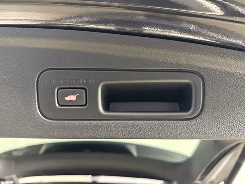 Certified 2022 Acura MDX SH-AWD w/ Advance Package image 36