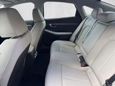 Used 2025 Hyundai Sonata Limited image 16