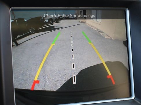 Used 2015 Jeep Grand Cherokee SRT w/ Luxury Group II image 19