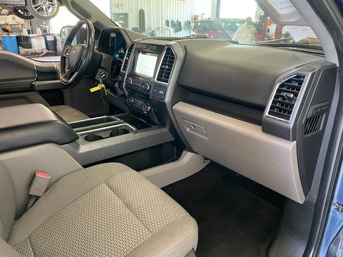 Used 2017 Ford F150 XLT w/ Equipment Group 302A Luxury AWD/4WD image 20
