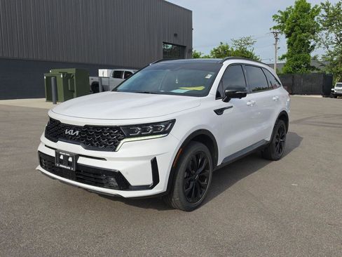 Used 2023 Kia Sorento SX AWD/4WD image 7