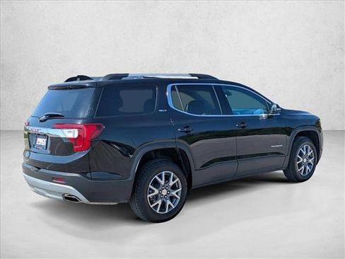 Used 2023 GMC Acadia SLT image 4
