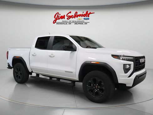 Used 2025 GMC Canyon Elevation w/ Convenience Package AWD/4WD image 2
